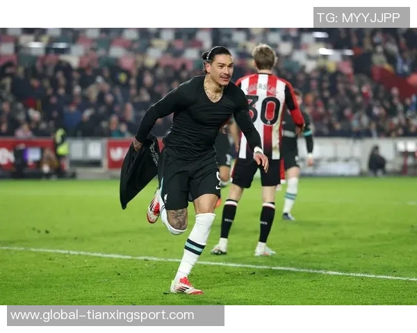 阿森纳海报发布特罗萨德单人出镜引发强强对话期待维拉之战